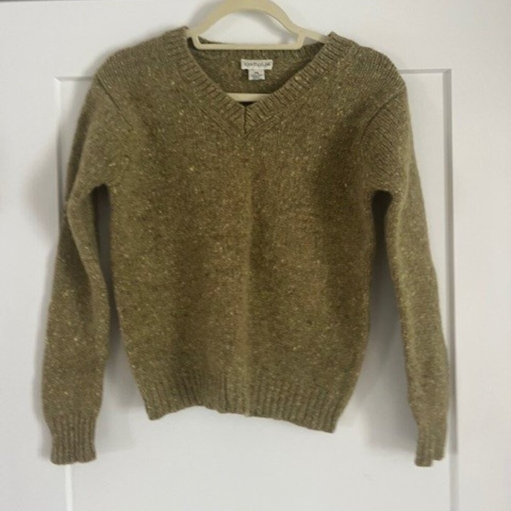 Perfect Condition!  Ann Taylor 100% wool V-neck sweater, XS